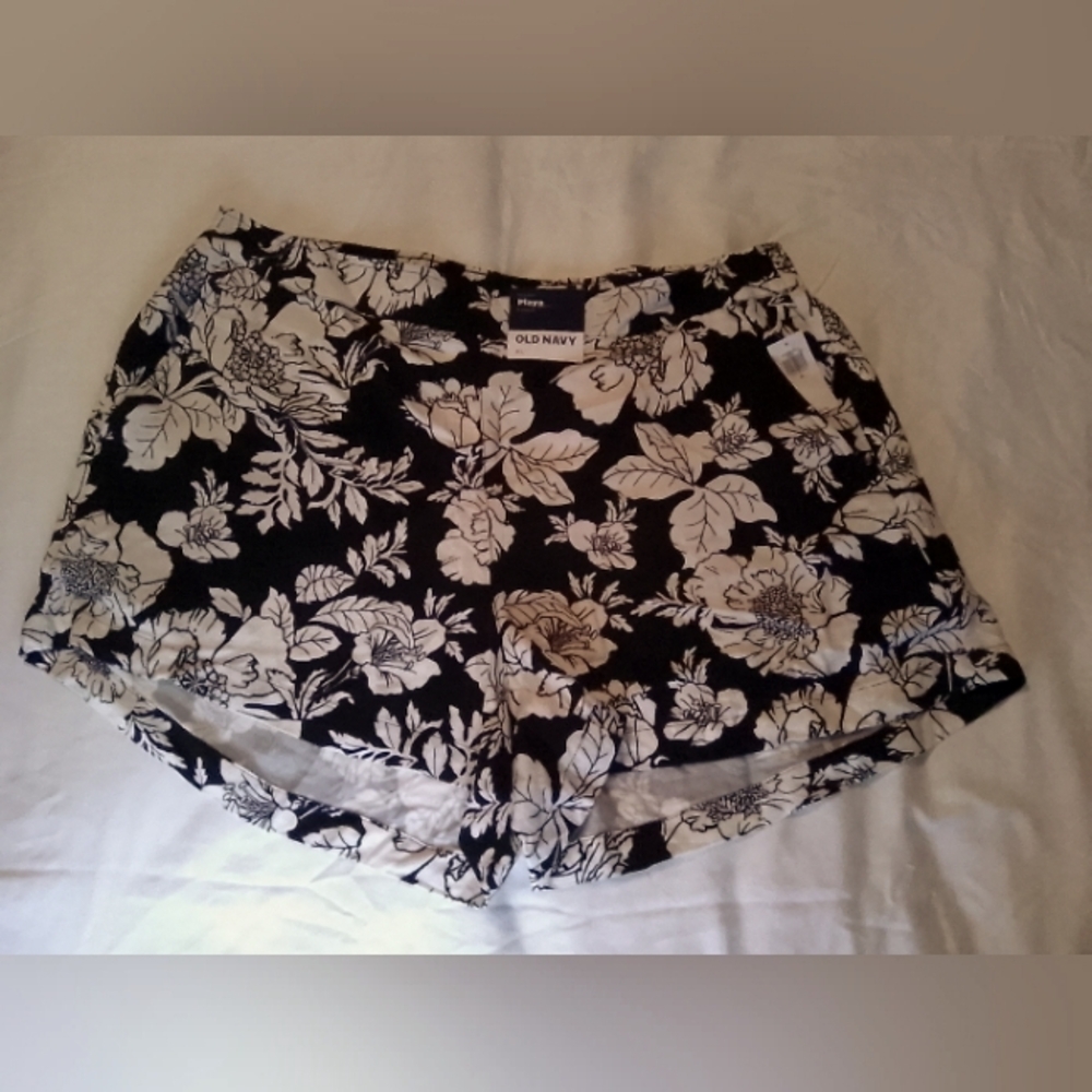 NWT Old Navy Linen Shorts